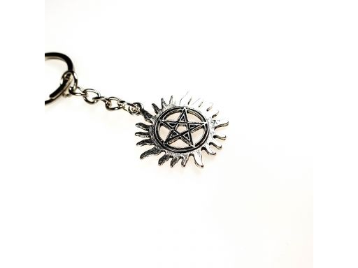 Brelok metalowy pentagram słońce posrebrzany