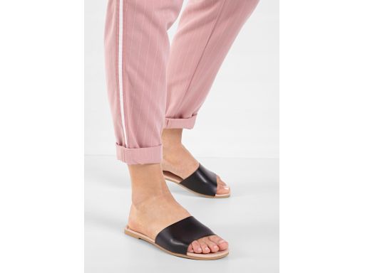 B.p.c klapki damskie na lato: r. 39