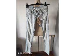 Stradivarius r.8/36 s rurki nowe vintage jeansy