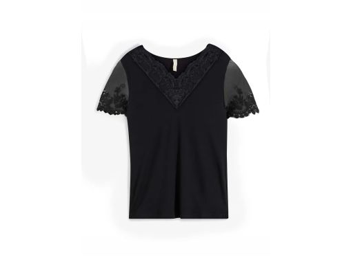 B.P.C t-shirt czarny z koronką 36/38.