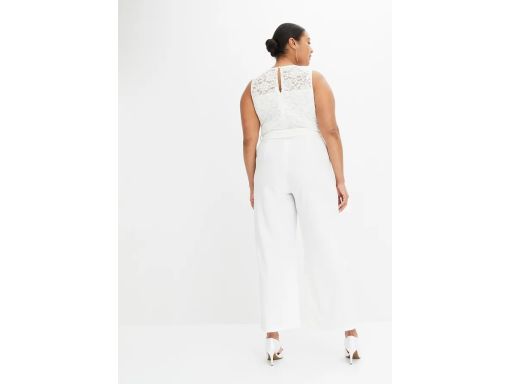 B.P.C kombinezon śmietankowy z koronką 44.