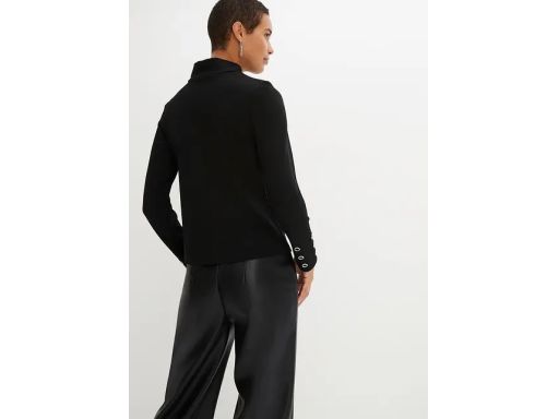 B.P.C bluzka czarna z nitami na rękawach 36/38.