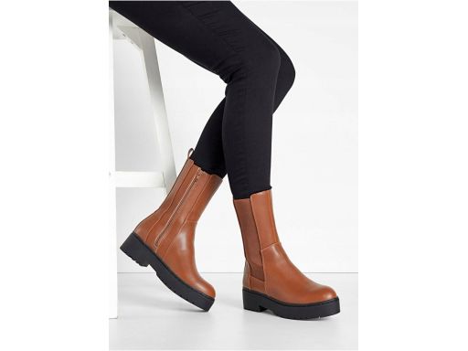 B.P.C botki eko skóra brązowe na grubej podeszwie ^41