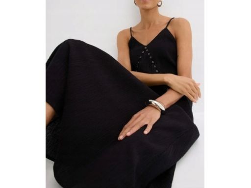 B.P.C sukienka czarna z krepy z aplikacją długa r.40