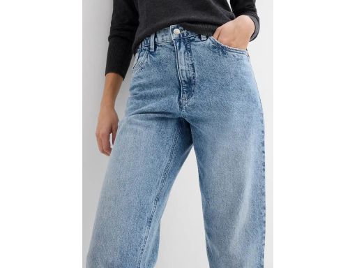 B.P.C modne jeansy