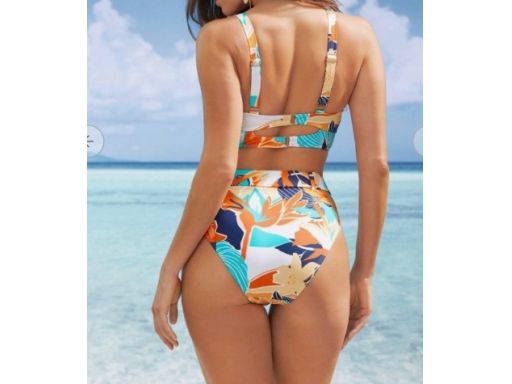 B.P.C bikini na fiszbinach kolorowe z figami z wysokim stanem r.48(95C
