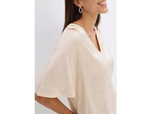B.P.C satynowa beżowa bluzka z krótkim rękawem 52/54.