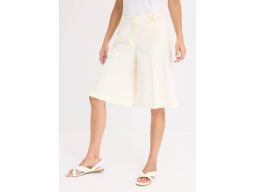 B.P.C eleganckie spodenki w kant ecru r.52