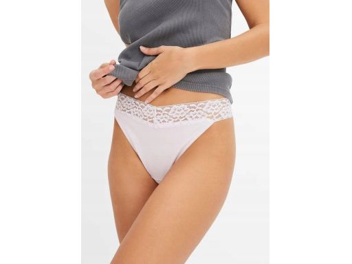 B.P.C 4-pak stringi bawełniane z koronką ^48/50