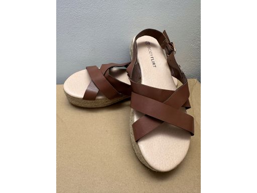 B.P.C sandały na platformie ze sznurka brązowe paski ^39