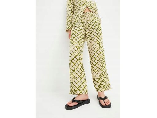 B.P.C spodnie ecru w zielone wzory r.42