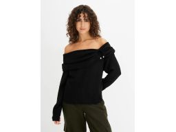 B.P.C sweter czarny z dekoltem carmen 40/42.