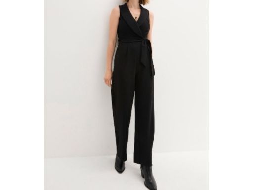 B.P.C czarny kombinezon bez rękawów r.44