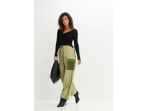 B.P.C bluzka dzianinowa prążkowana czarna z marszczeniem r.44/46