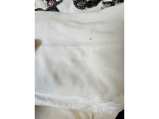 B.P.C elegancka dopasowana sukienka wyszywana cekinami 40/42