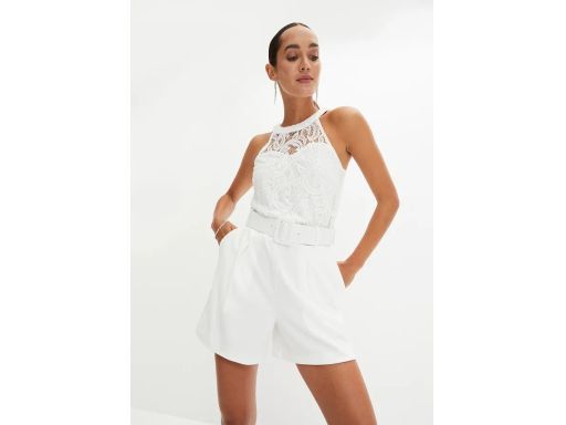 B.P.C kombinezon śmietankowy z koronką i z szortami 44/46.