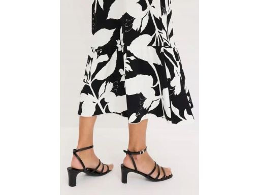 B.P.C sukienka midi dżersejowa biało-czarna we wzory midi 40/42.