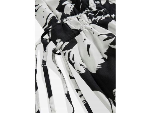 B.P.C midi sukienka czarna w duże kwiaty ^42