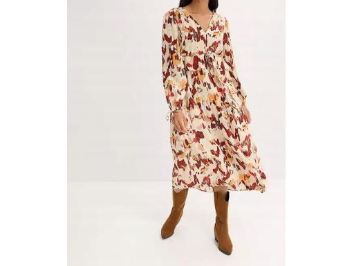 B.P.C sukienka midi we wzory ze złotą nitką r.40