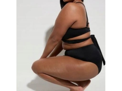 B.P.C bikini bustier wiązane czarne z figami 38.