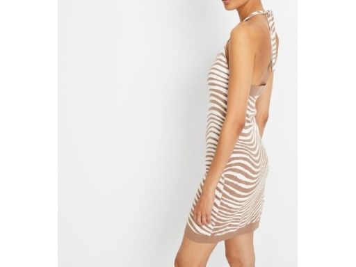 B.P.C beżowo-śmietankowa sukienka dzianinowa z odkrytymi plecami r.48/