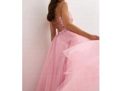 B.P.C długa sukienka różowa sznurowana tiulowa z koronką i z cyrkoniam