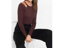 B.P.C brązowy sweterek damski z wycięciem na ramieniu ^48/50