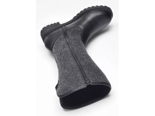 B.P.C kozaki z filcową cholewką 41.