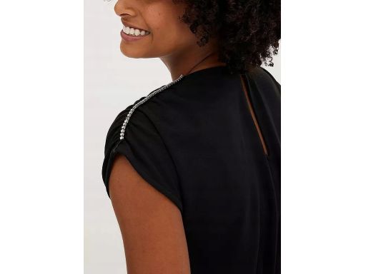 B.P.C Kombinezon czarny zdobiony na ramionach ^52/54