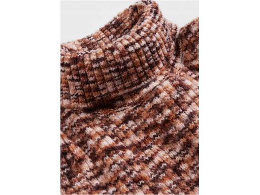 B.P.C sukienka dzianinowa melanż z golfem 40/42.