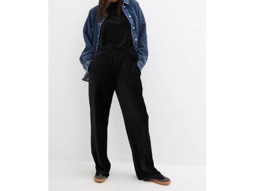 B.P.C spodnie sztruksowe czarne wygodne 48/50.