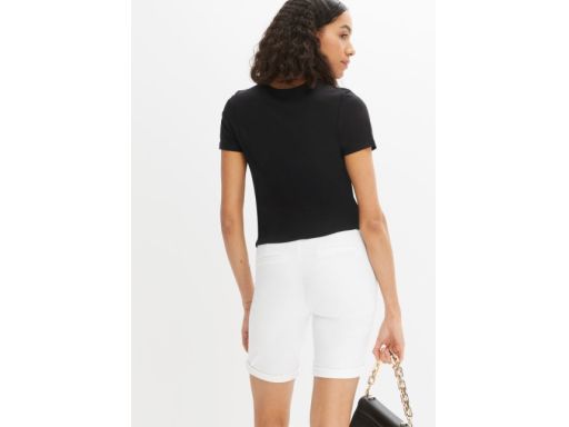 B.P.C t-shirt czarny z metalowym kółeczkiem przy dekolcie r.32/34