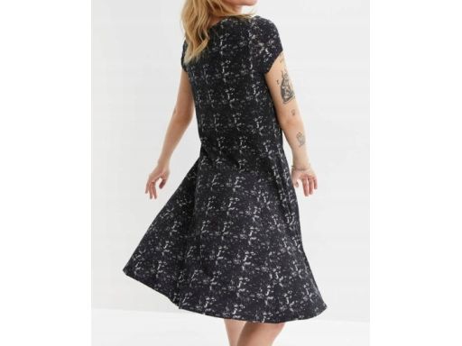 B.P.C wzorzysta sukienka dżersejowa ^36/38