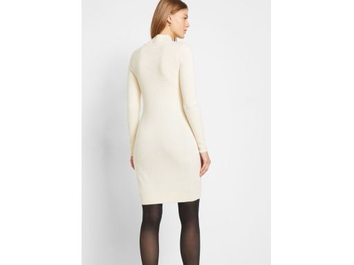 B.P.C dzianinowa sukienka ze stójką kremowa ołówkowa r.44/46