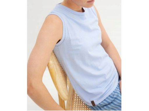 B.P.C top niebieski z guziczkami przy dekolcie 40/42.