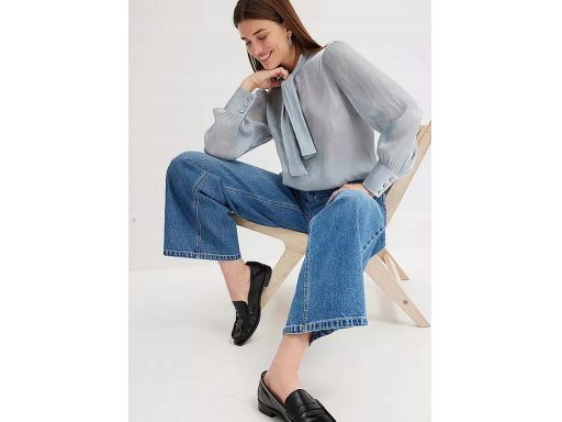 B.P.C szara bluzka szyfonowo satynowa połyskująca z krawatką 40.