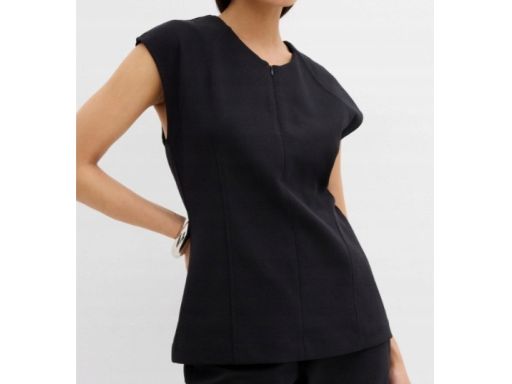 B.P.C top dzianinowy czarny bez rękawów 48/50.