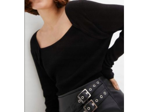 B.P.C sweterek dzianinowy czarny prążkowany cienki ^36/38