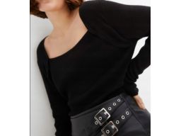 B.P.C sweterek dzianinowy czarny prążkowany cienki ^36/38