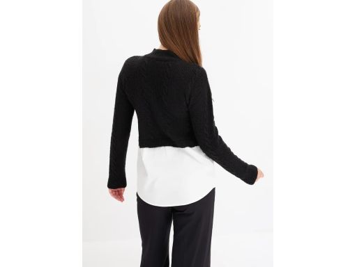 B.P.C czarny sweter z koszulową wstawką białą ^44/46