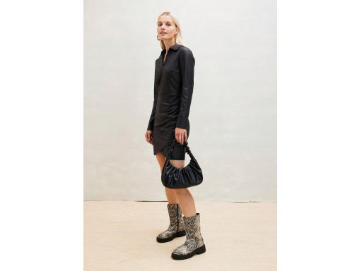 B.P.C czarna sukienka z kołnierzykiem i marszczeniem 36/38.