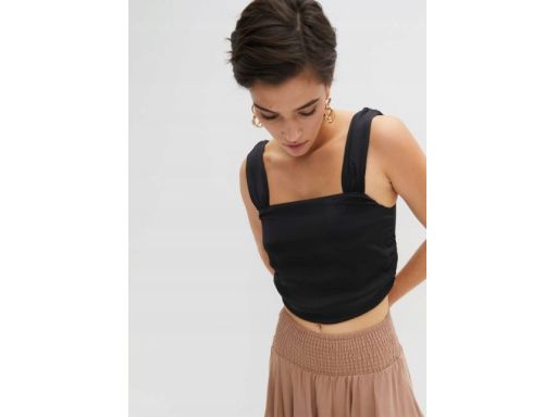 B.P.C top krótki satynowy elegancki r.50