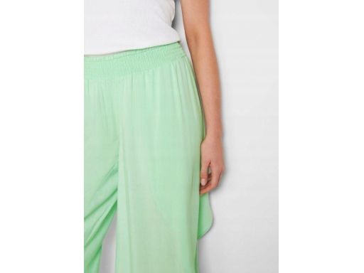 B.P.C zielone kuloty spodnie 3/4 asymetryczne z rozcięciami ^48