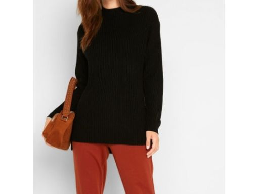 B.P.C sweter czarny z dekoracyjnymi guzikami ^36/38