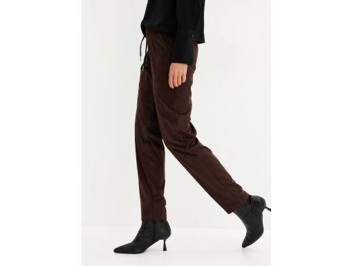 B.P.C spodnie joggery ze sztucznej skóry zamszowej brązowe 38.