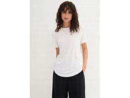 B.P.C śmietankowy t-shirt z wiskozy 36/38.