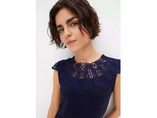 B.P.C sukienka wiskozowa z koronką granat ^36/38