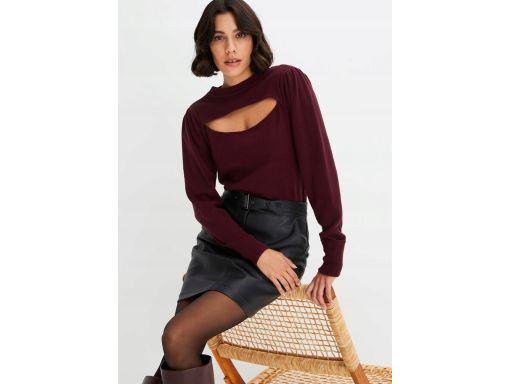 B,P.C sweter dzianinowy z wycięciem 36/38.