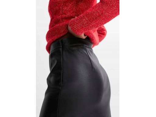 B.P.C spódnica eko skóra czarna ołówkowa z rozcięciem 48.