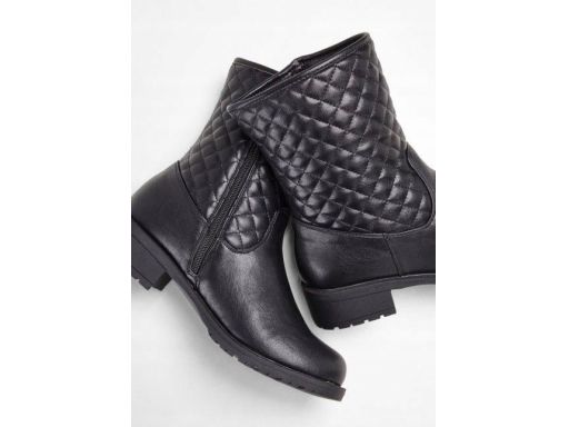 B.P.C botki damskie czarne pikowane ^40